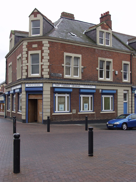 Benw_Clara_Street_Bank