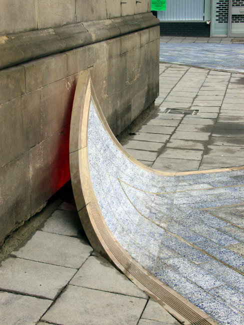 Bluc_Edge_Curl